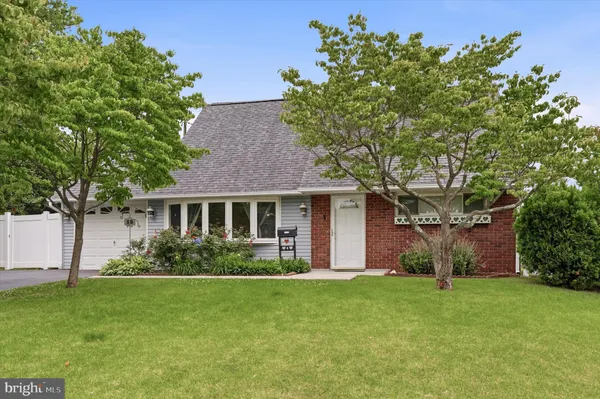 $465,000 | 59 Quail Road, Levittown, PA 19057
