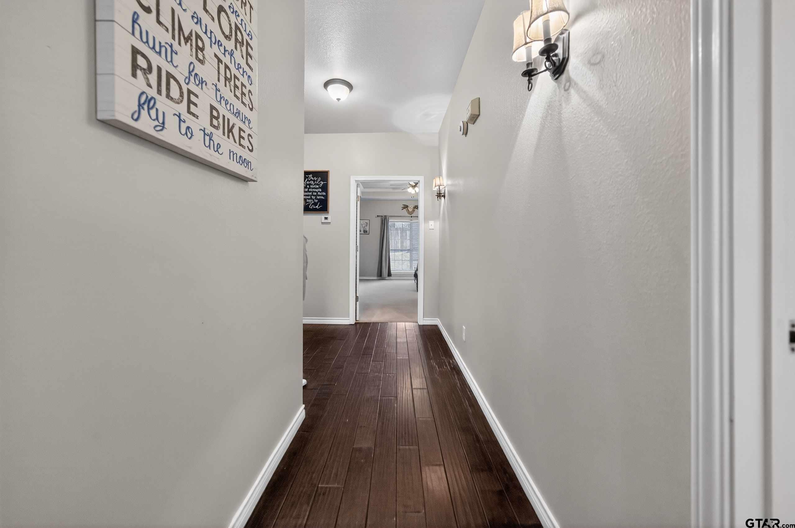 2108 Baylor Street Jacksonville, TX 75766 - Photo 18 of 32
