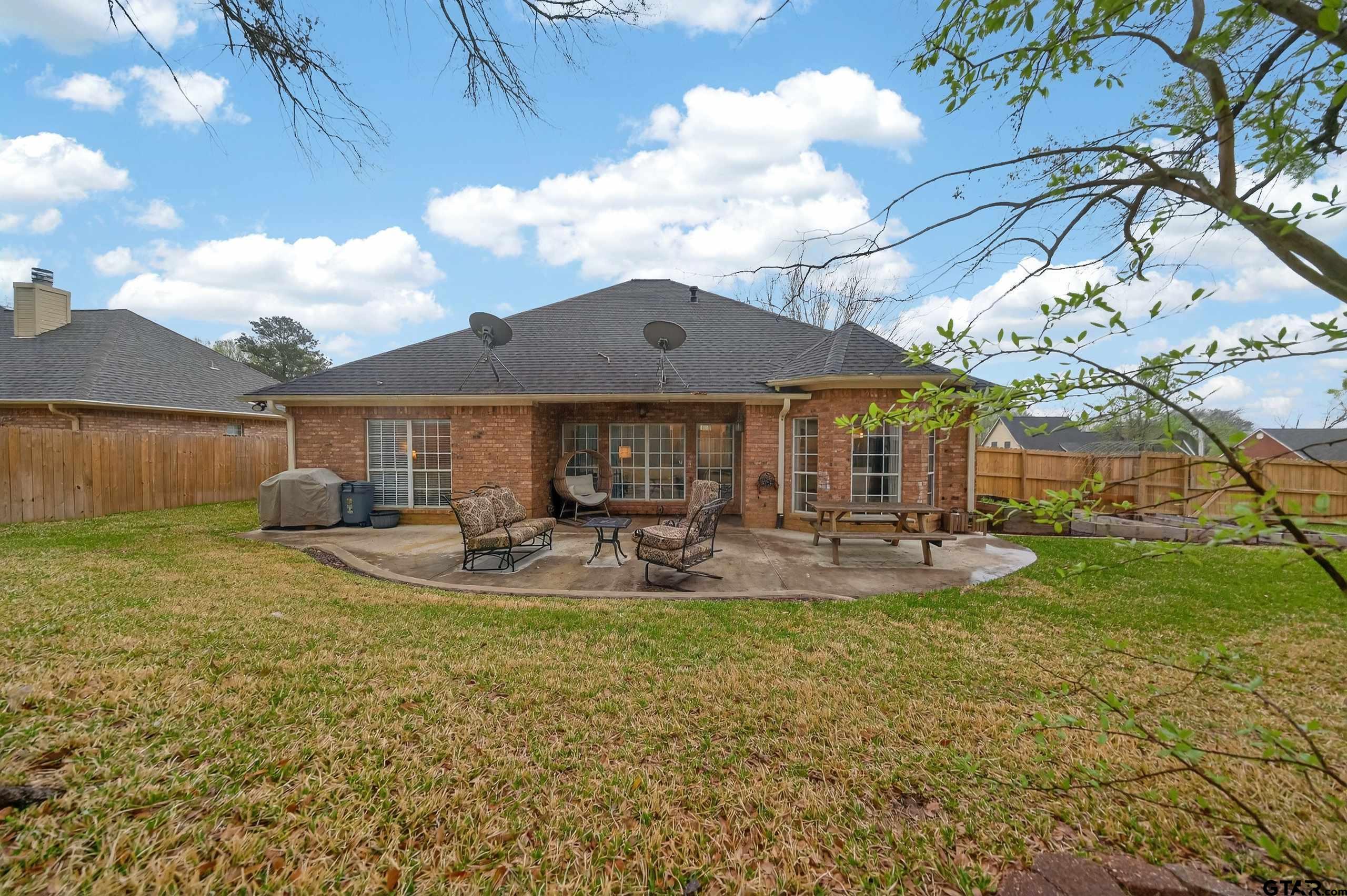 2108 Baylor Street Jacksonville, TX 75766 - Photo 27 of 32