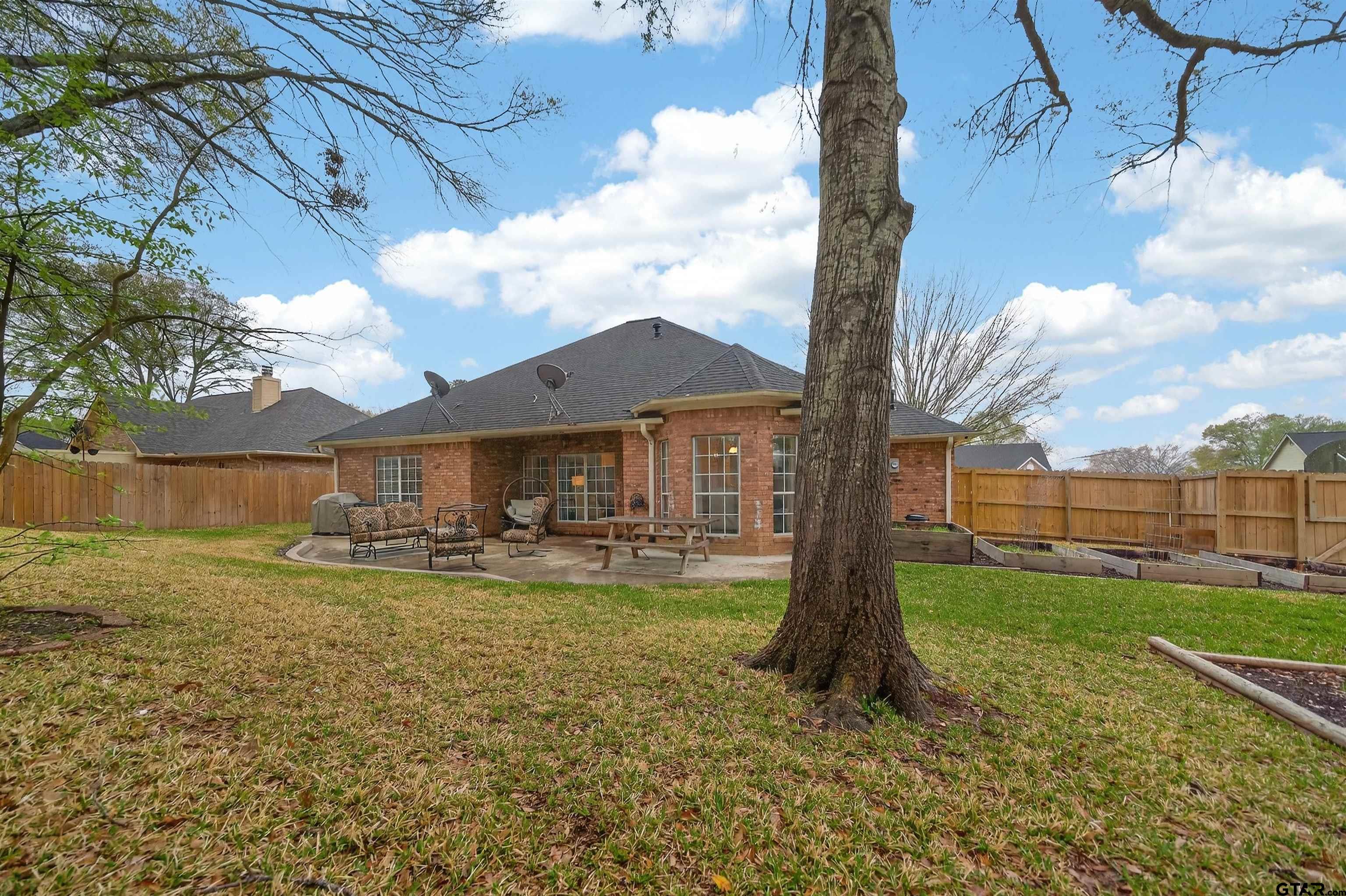 2108 Baylor Street Jacksonville, TX 75766 - Photo 29 of 32