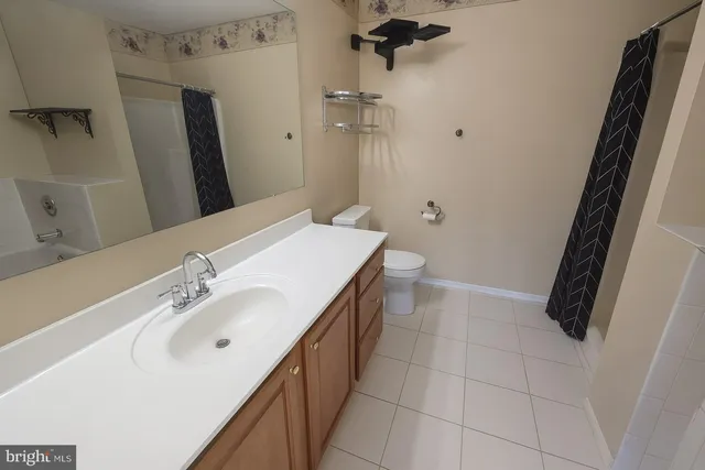 $325,000 | 1716 Brookstone Drive, Alburtis, PA 18011