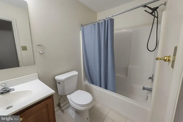 $325,000 | 1716 Brookstone Drive, Alburtis, PA 18011