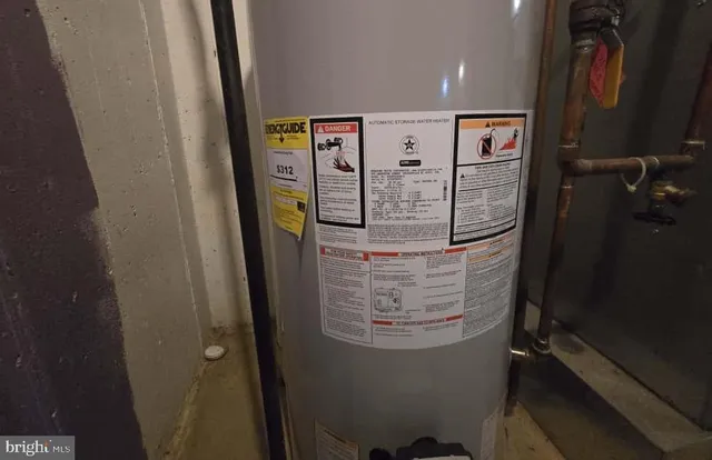 $325,000 | 1716 Brookstone Drive, Alburtis, PA 18011