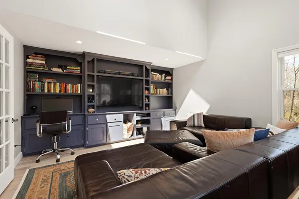 $4,900 | 5 Susan Drive, Hopkinton, MA 01748