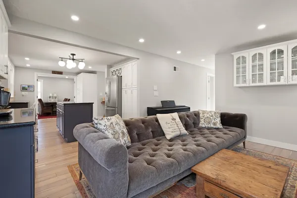 $4,900 | 5 Susan Drive, Hopkinton, MA 01748