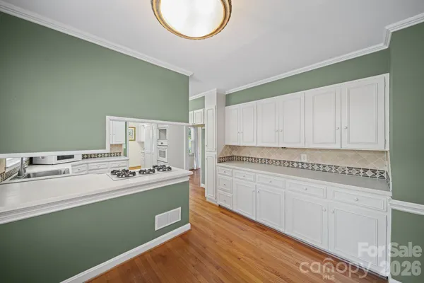 $449,000 | 300 West 11th Avenue, Gastonia, NC 28052