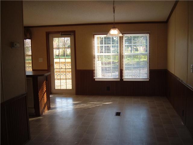 119 Fire Tower Road Dickson, TN 37055 - Photo 6 of 14 Huge livingroom diningroom combination.