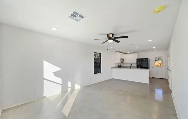 $1,500 | 545 Delmar Street, Unit 102, San Antonio, TX 78210