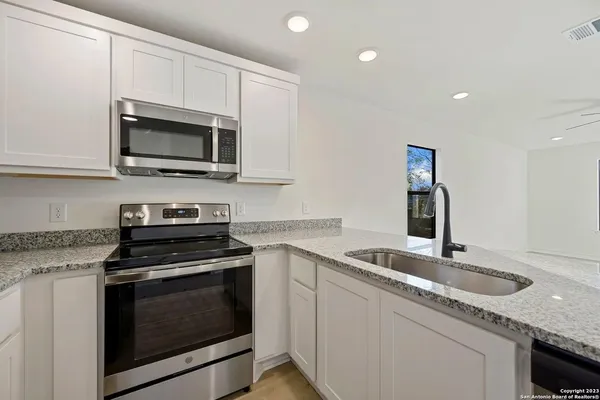 $1,500 | 545 Delmar Street, Unit 102, San Antonio, TX 78210