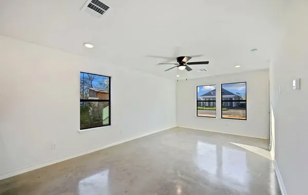 $1,500 | 545 Delmar Street, Unit 102, San Antonio, TX 78210