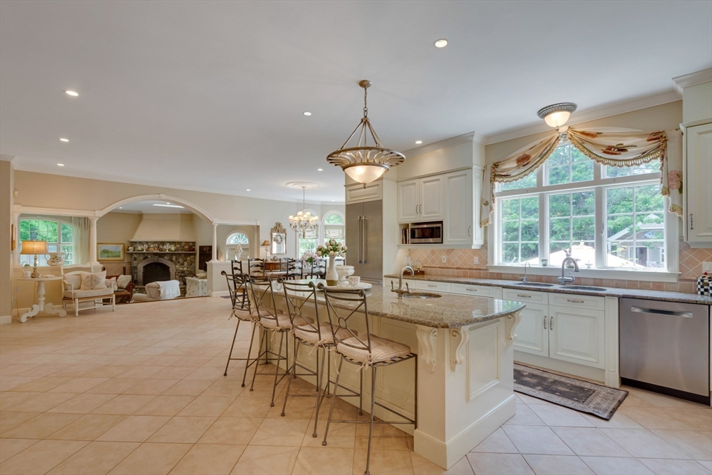 4 Wren Circle North Reading, MA 01864 - Photo 6 of 42