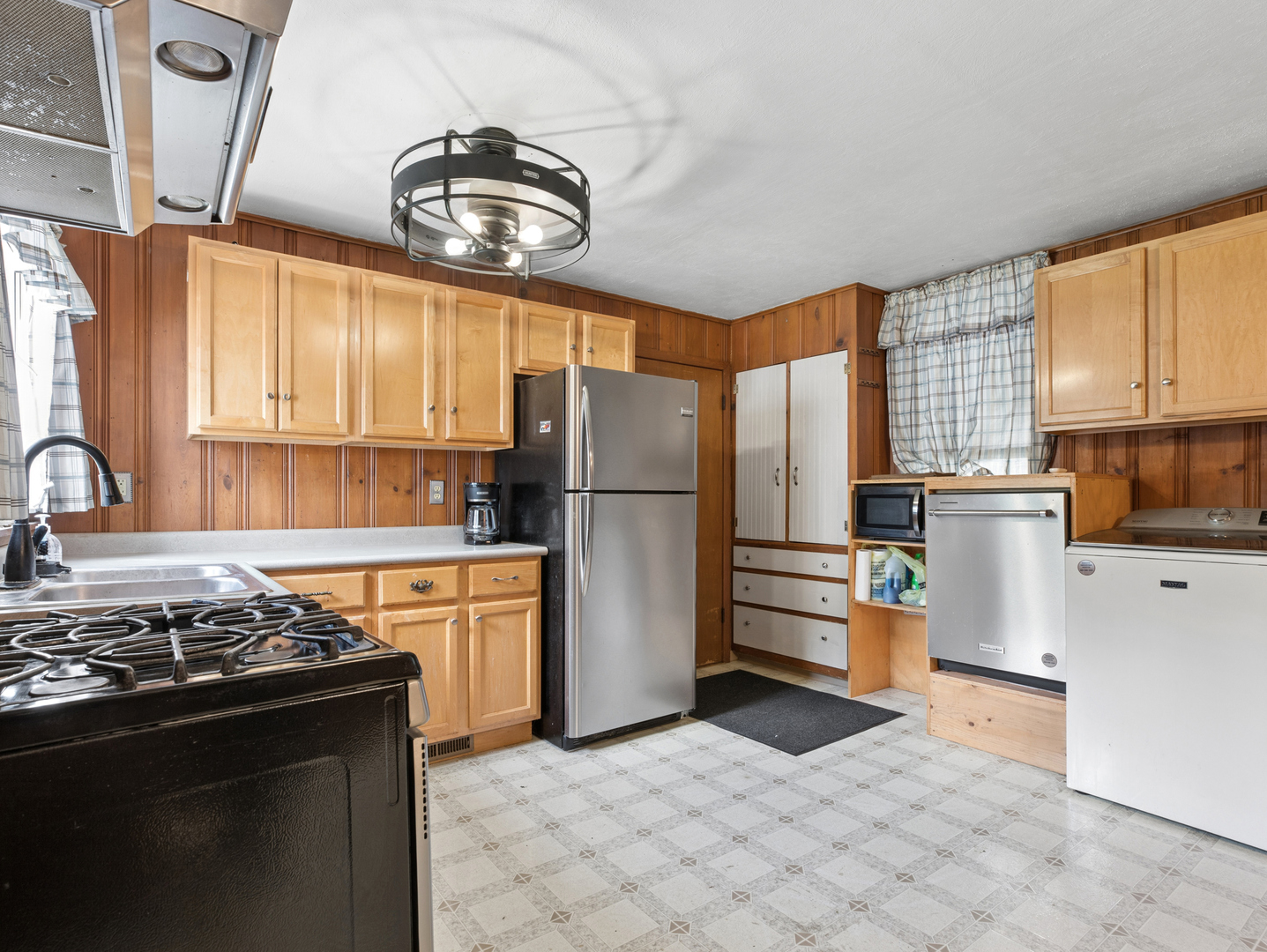 311 Marengo Road Harvard, IL 60033 - Photo 16 of 47