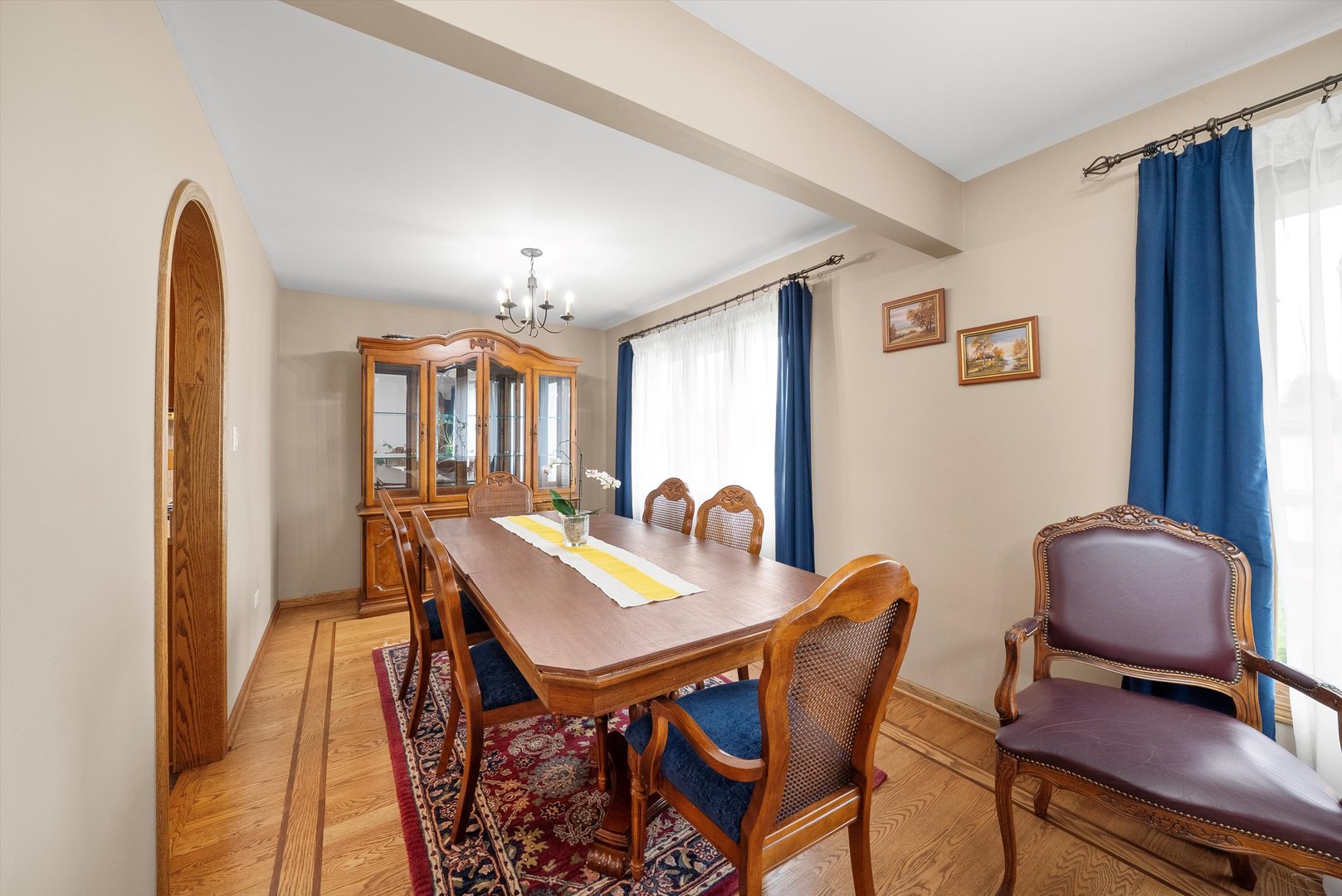 7542 Mason Avenue Burbank, IL 60459 - Photo 11 of 49 a view of a dining room with furniture and window