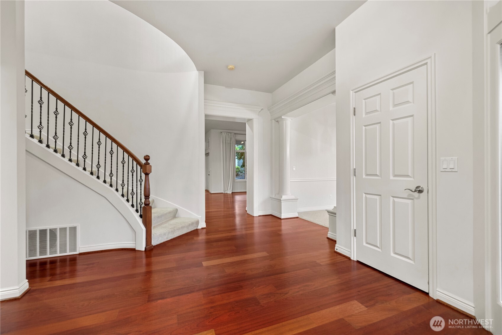 2422 Northeast Davis Loop Issaquah, WA 98029 - Photo 24 of 40