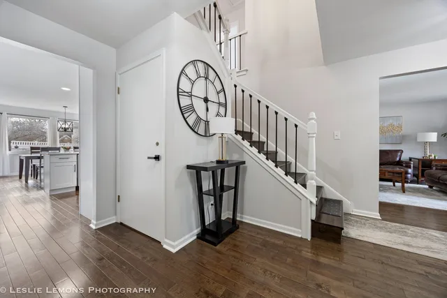 $649,000 | 398 Woodlane Court, Wood Dale, IL 60191