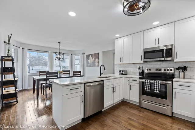 $649,000 | 398 Woodlane Court, Wood Dale, IL 60191