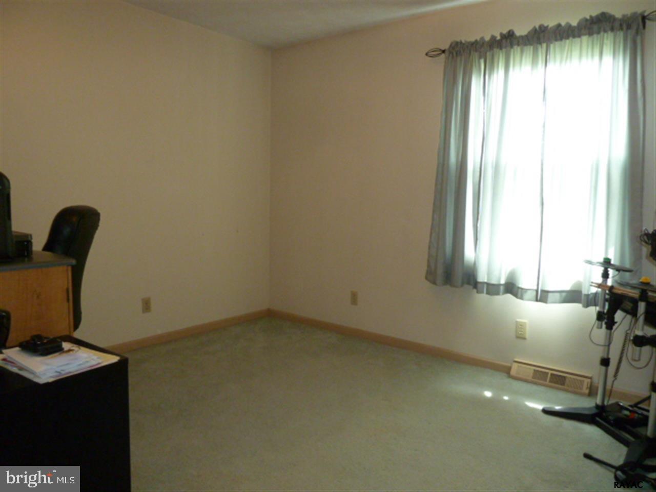 1715 Winters Road Windsor, PA 17366 - Photo 11 of 18