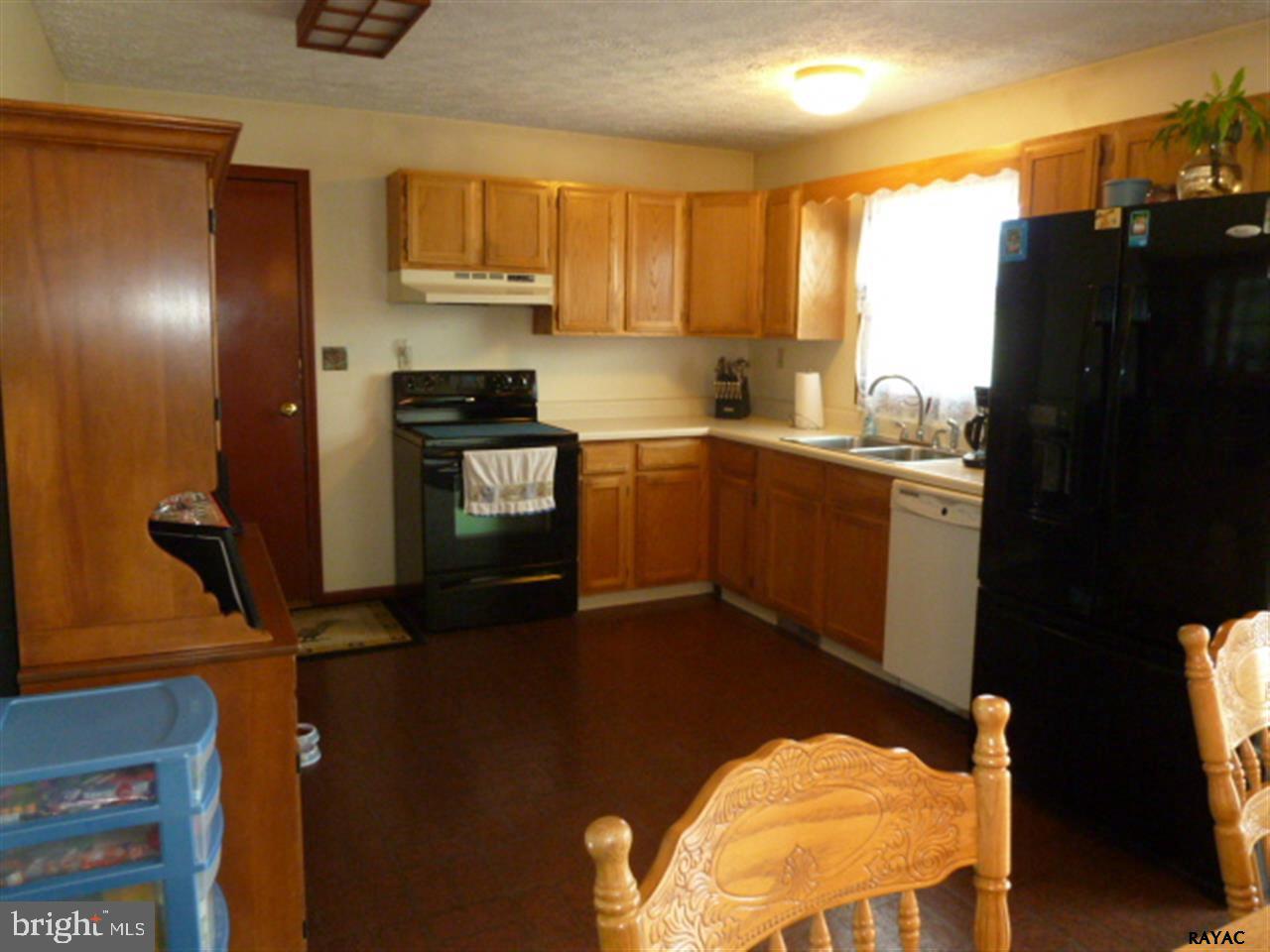 1715 Winters Road Windsor, PA 17366 - Photo 7 of 18