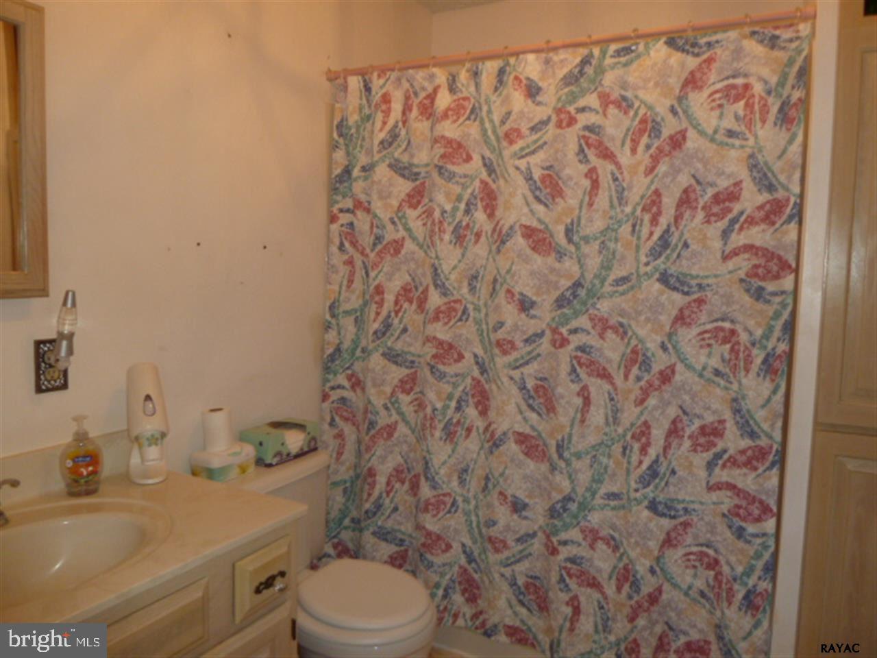 1715 Winters Road Windsor, PA 17366 - Photo 9 of 18