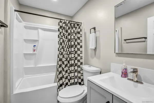 $980,000 | 515-517 63rd Street, San Diego, CA 92114