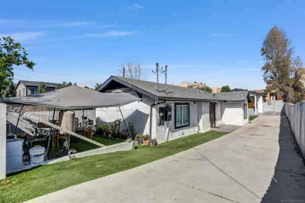 $980,000 | 515-517 63rd Street, San Diego, CA 92114