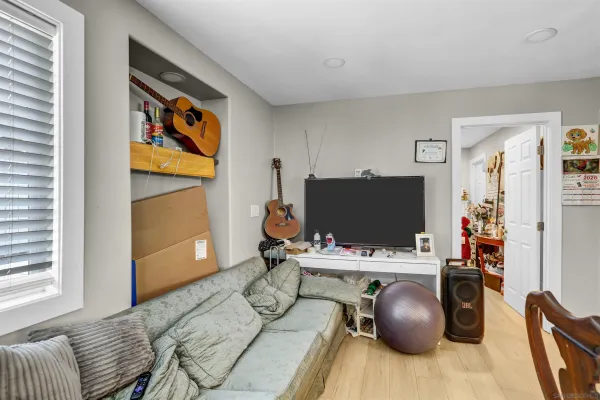 $980,000 | 515-517 63rd Street, San Diego, CA 92114