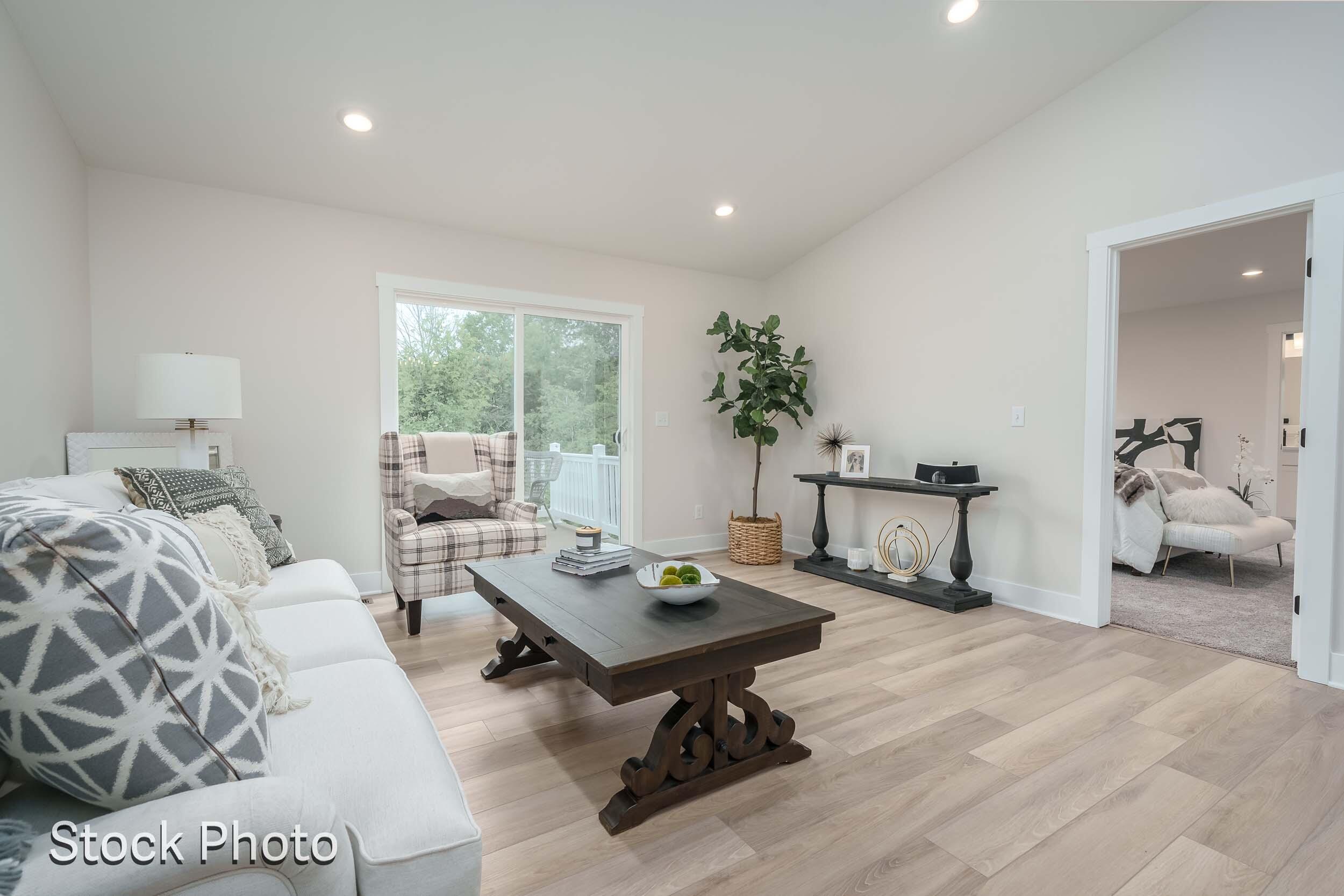 327 Round Hill Road Kalamazoo, MI 49009 - Photo 11 of 28 Hickory_Valley_Dr_196_Kalamazoo_49009-9_