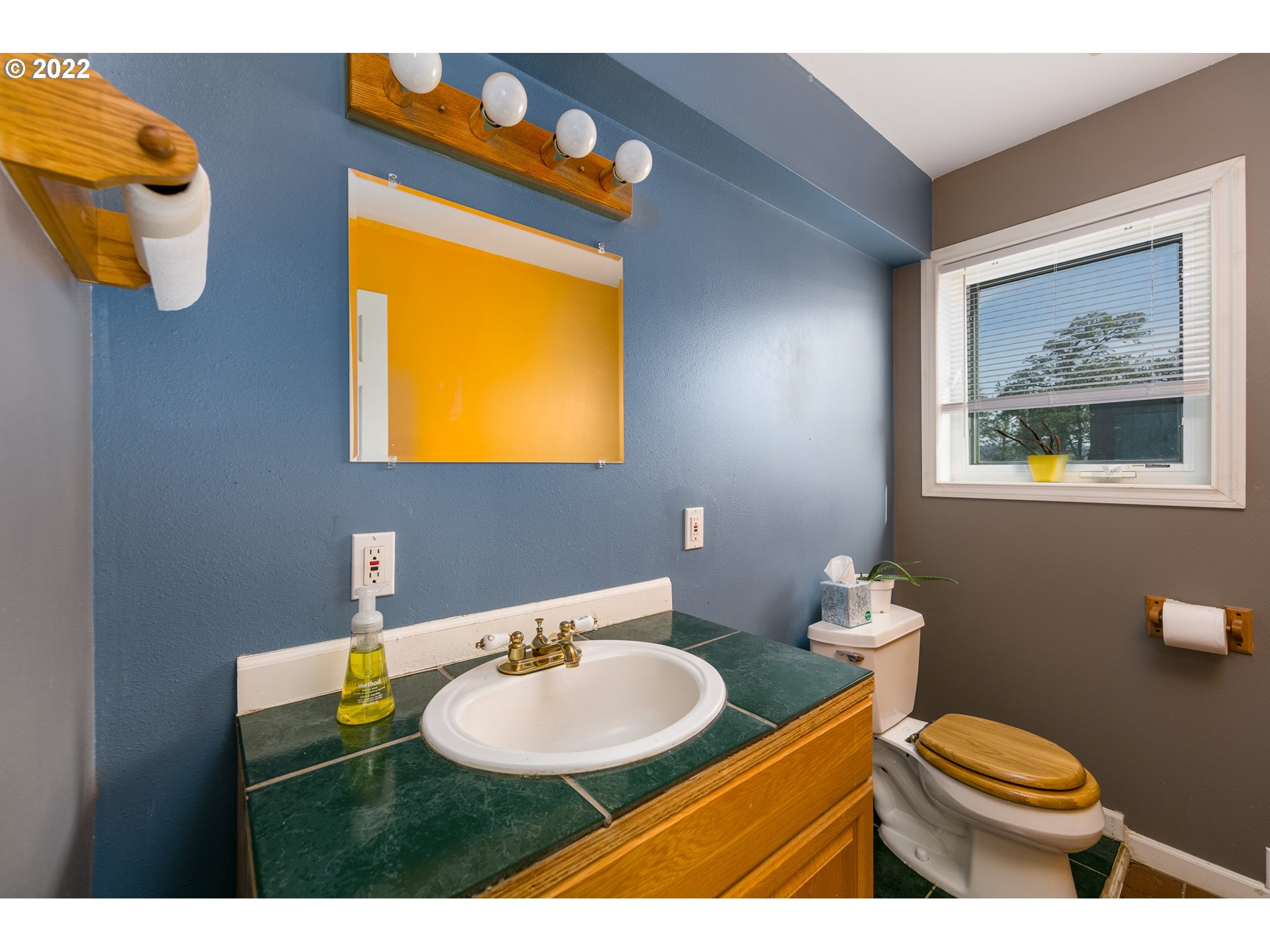 1710 State Road Mosier, OR 97040 - Photo 12 of 32 Bathroom