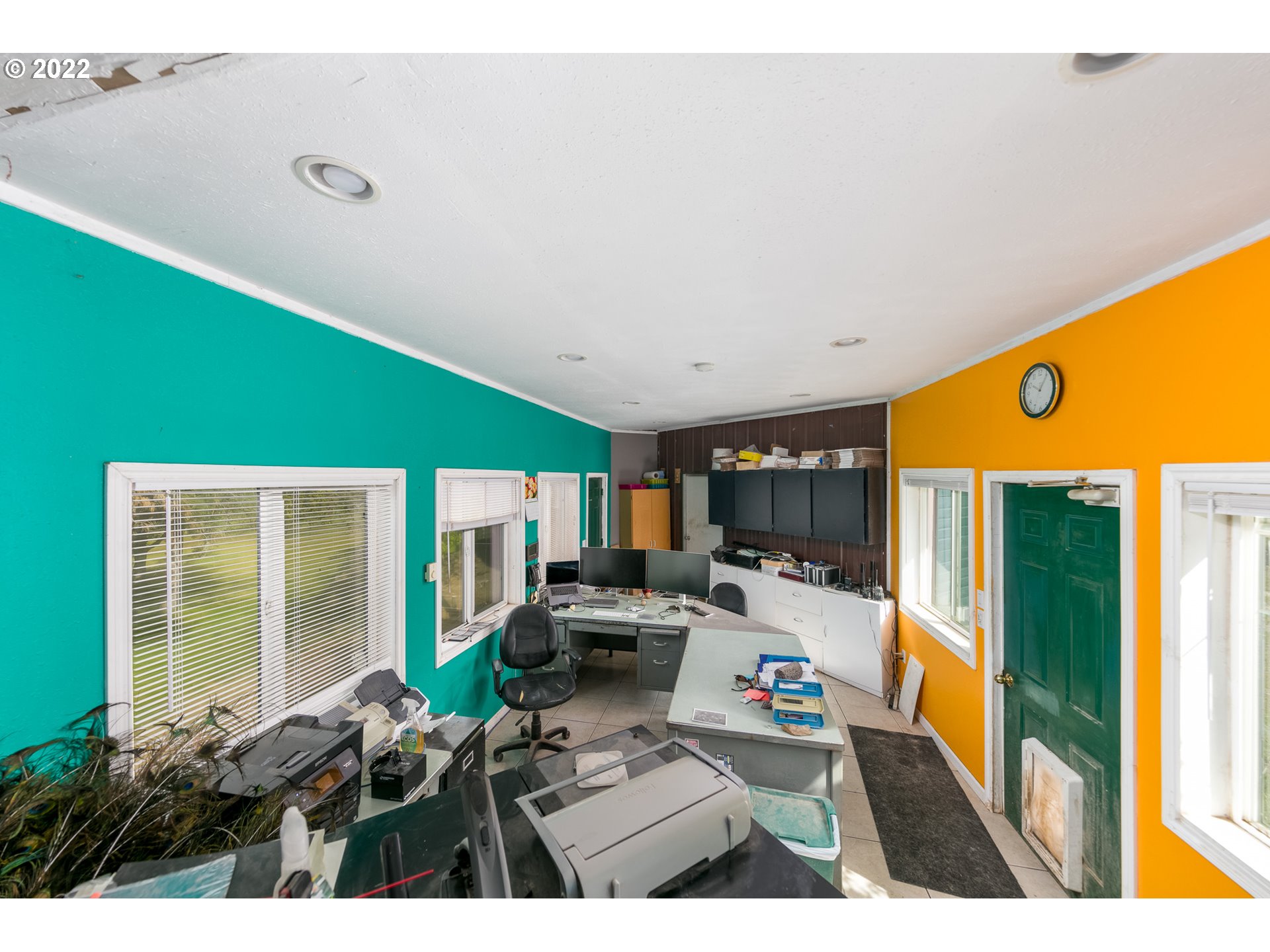 1710 State Road Mosier, OR 97040 - Photo 16 of 32 Den/Office