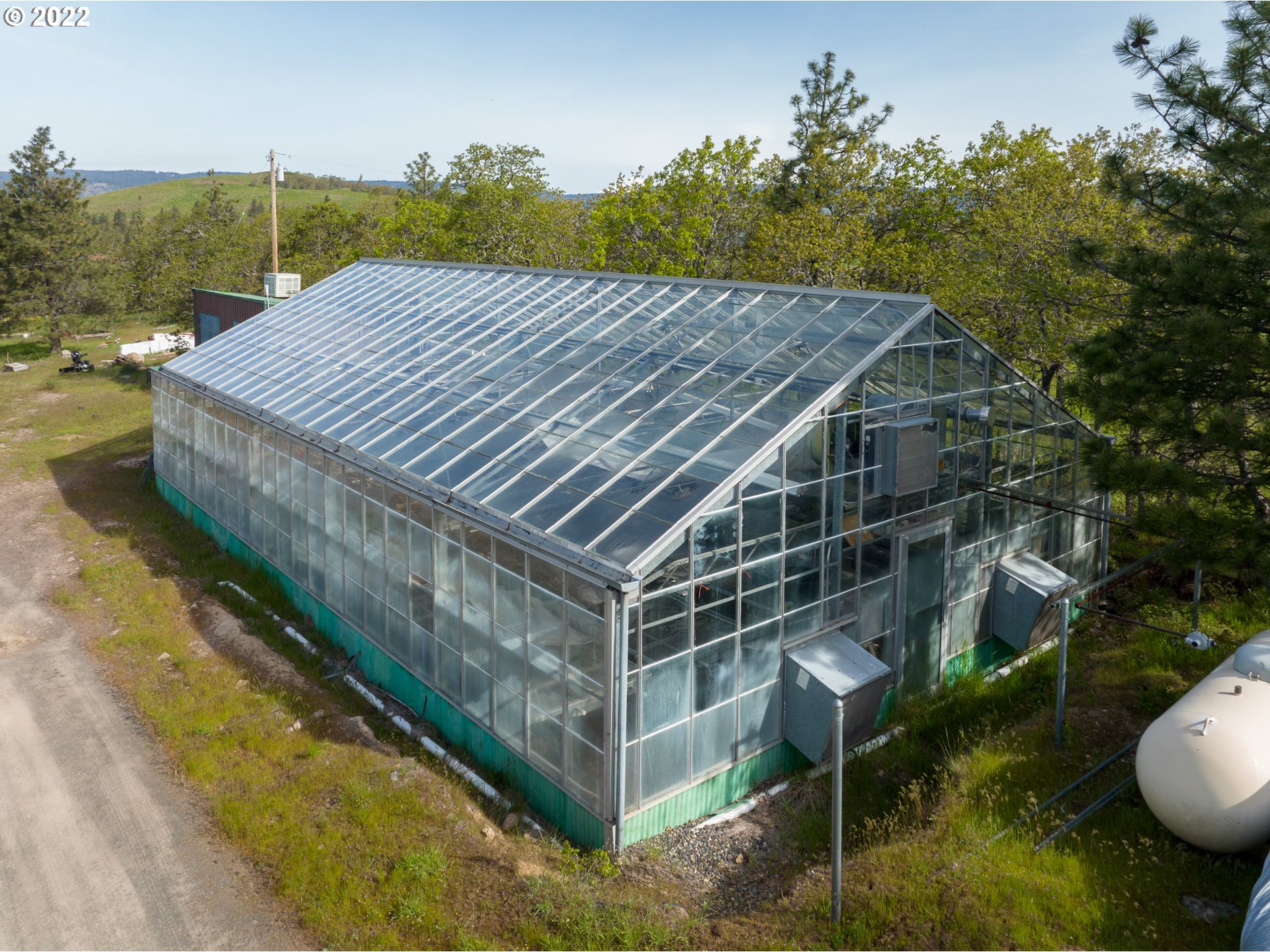 1710 State Road Mosier, OR 97040 - Photo 26 of 32 Greenhouse