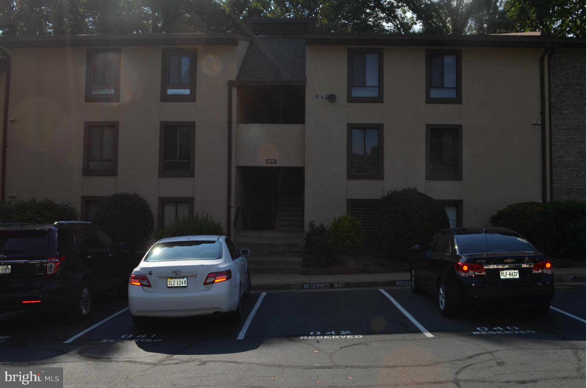 2210 Castle Rock Square, Unit 21C Reston, VA 20191 - Photo 2 of 23 Exterior (Front)