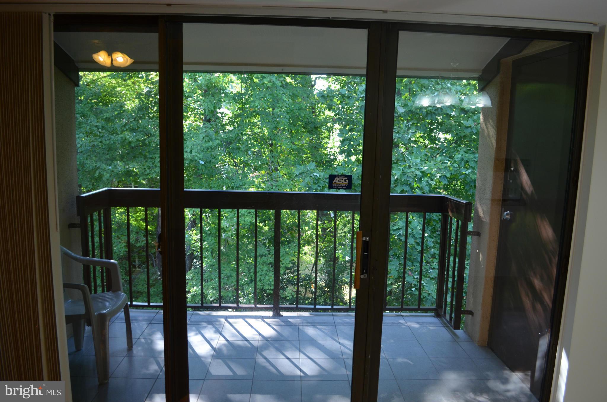 2210 Castle Rock Square, Unit 21C Reston, VA 20191 - Photo 13 of 23 Family Room