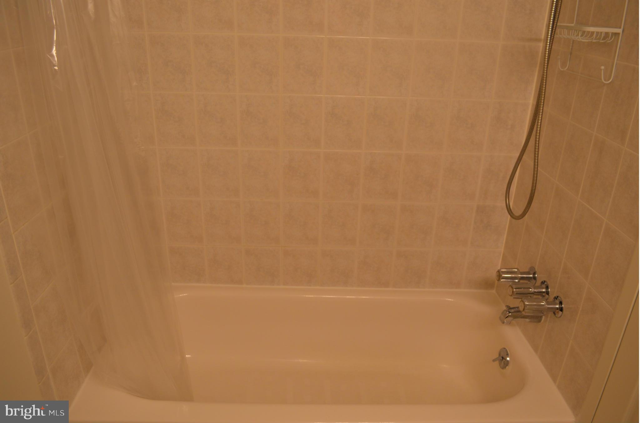 2210 Castle Rock Square, Unit 21C Reston, VA 20191 - Photo 17 of 23 Bath 2-3