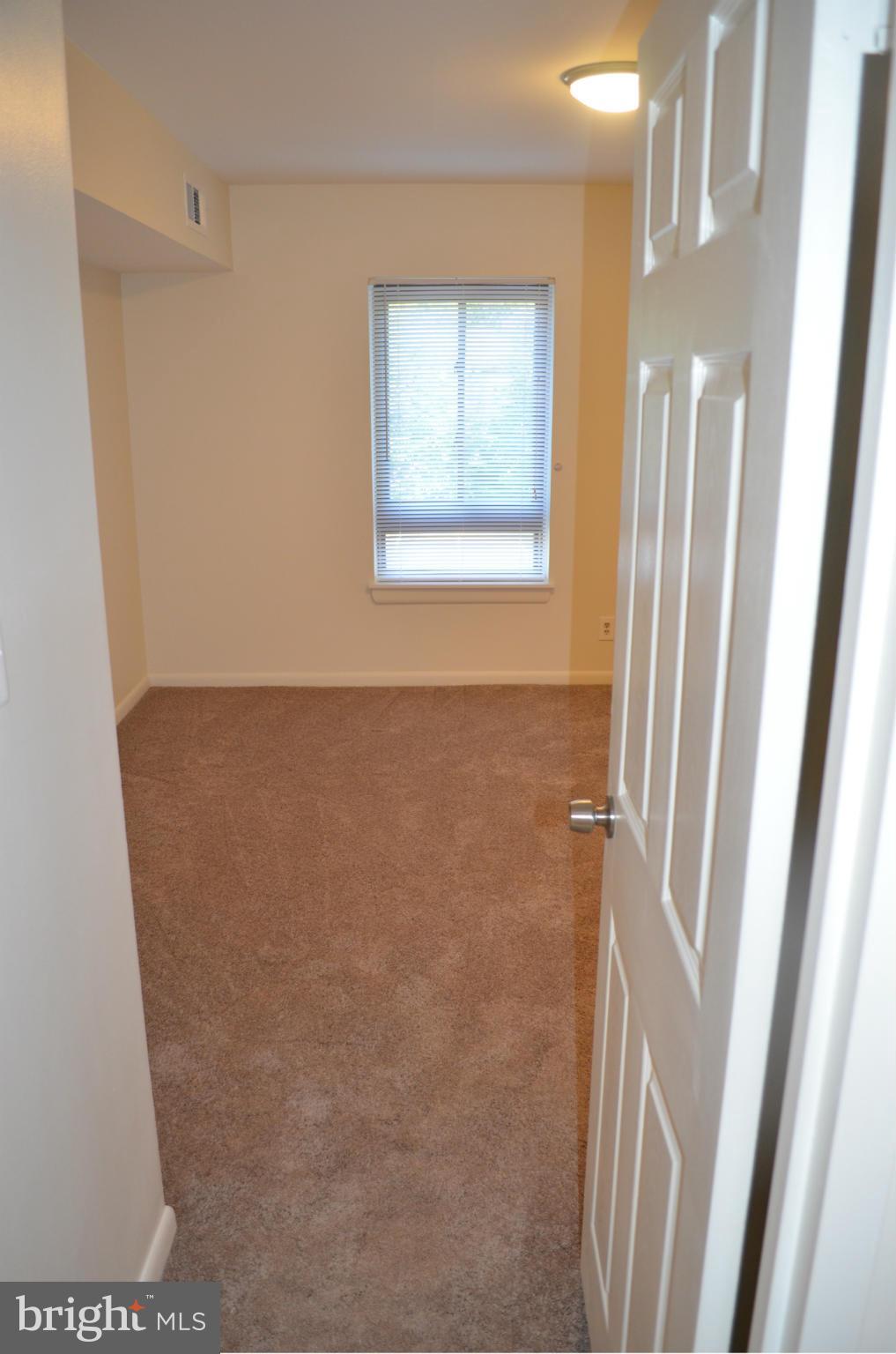 2210 Castle Rock Square, Unit 21C Reston, VA 20191 - Photo 18 of 23 Bedroom (Master) 2