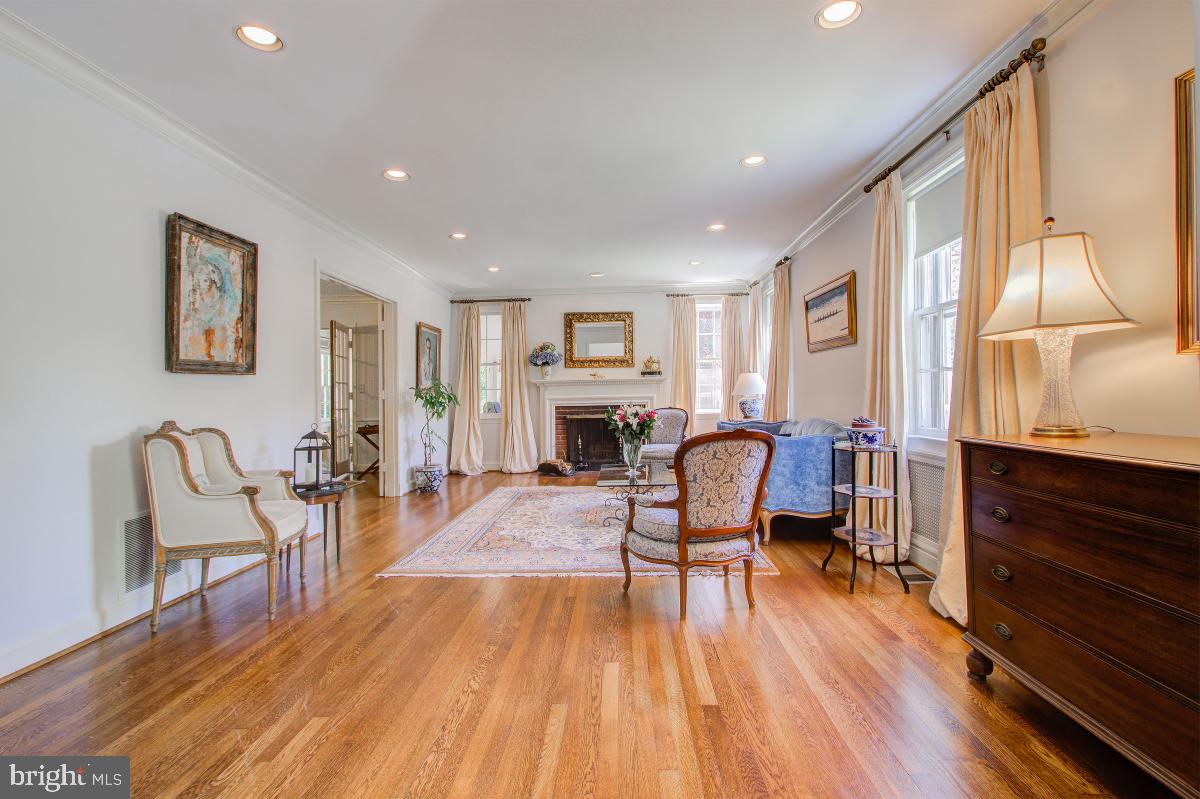 6101 Broad Branch Road Northwest Washington, DC 20015 - Photo 5 of 40 Living room from hallway