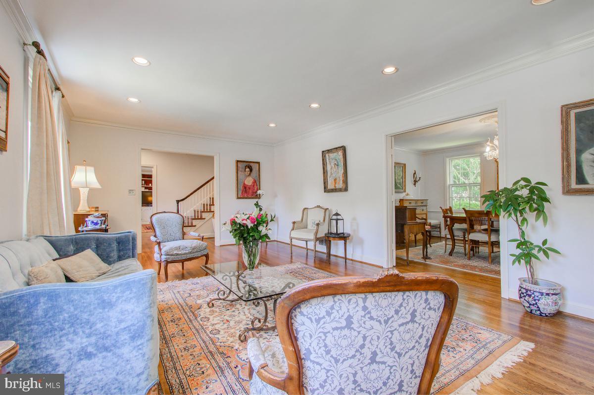6101 Broad Branch Road Northwest Washington, DC 20015 - Photo 8 of 40 Spacious living room