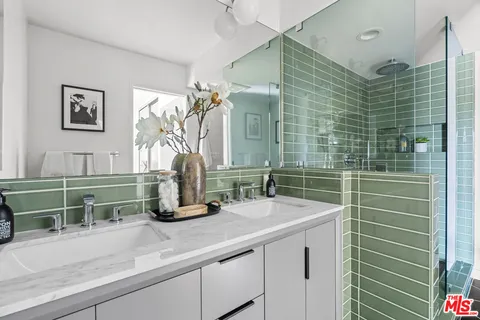 $2,197,000 | 418 Talbert Street, Playa del Rey, CA 90293