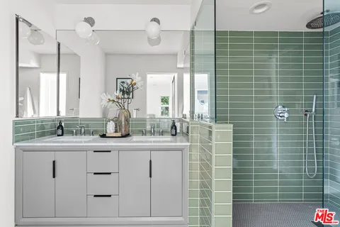 $2,197,000 | 418 Talbert Street, Playa del Rey, CA 90293