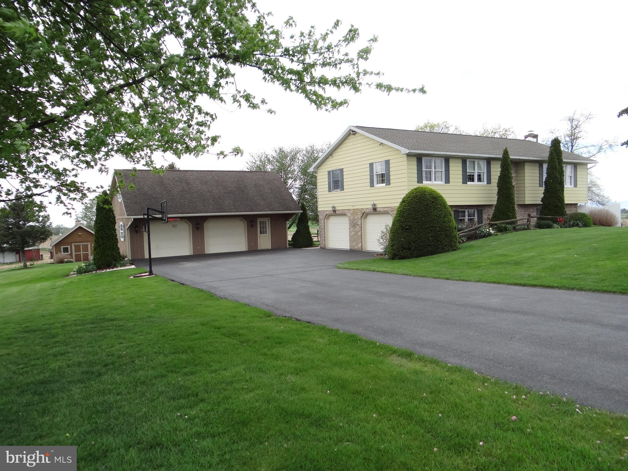 4013 Chapel Road Chambersburg, PA 17202 - Photo 7 of 51 Gallery Image 7