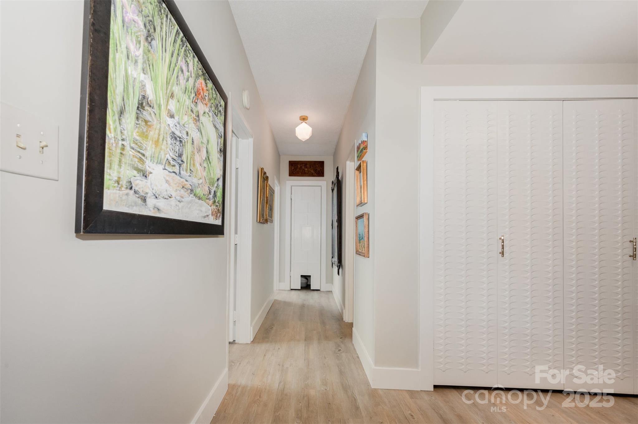1300 Reece Road, Unit 206 Charlotte, NC 28209 - Photo 6 of 31 Gallery Image 6