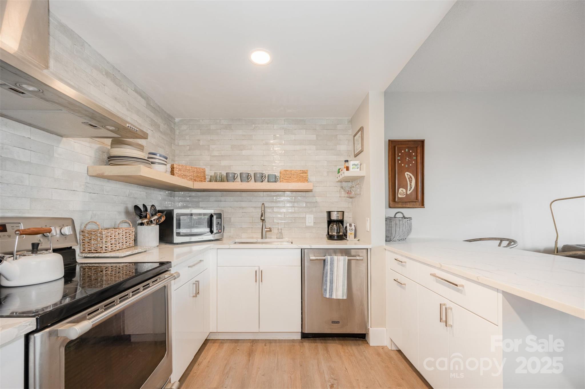 1300 Reece Road, Unit 206 Charlotte, NC 28209 - Photo 10 of 31 Gallery Image 10