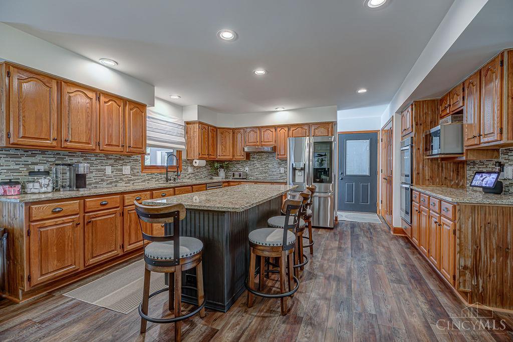 9858 Prechtel Road Cincinnati, OH 45252 - Photo 6 of 70 Gallery Image 6