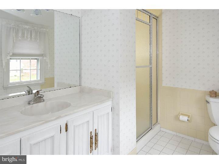 1016 Rymill Run Cherry Hill, NJ 08003 - Photo 17 of 23 Gallery Image 17