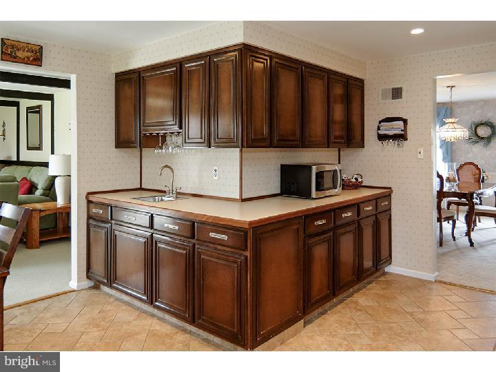 1016 Rymill Run Cherry Hill, NJ 08003 - Photo 5 of 23 Gallery Image 5