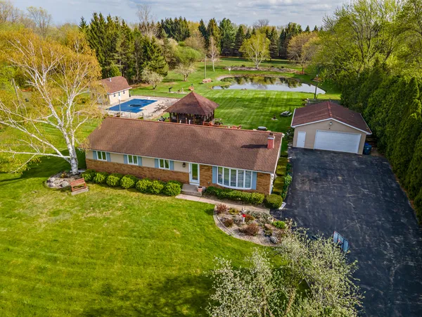 $550,000 | 12455 West 33rd Street, Beach Park, IL 60099
