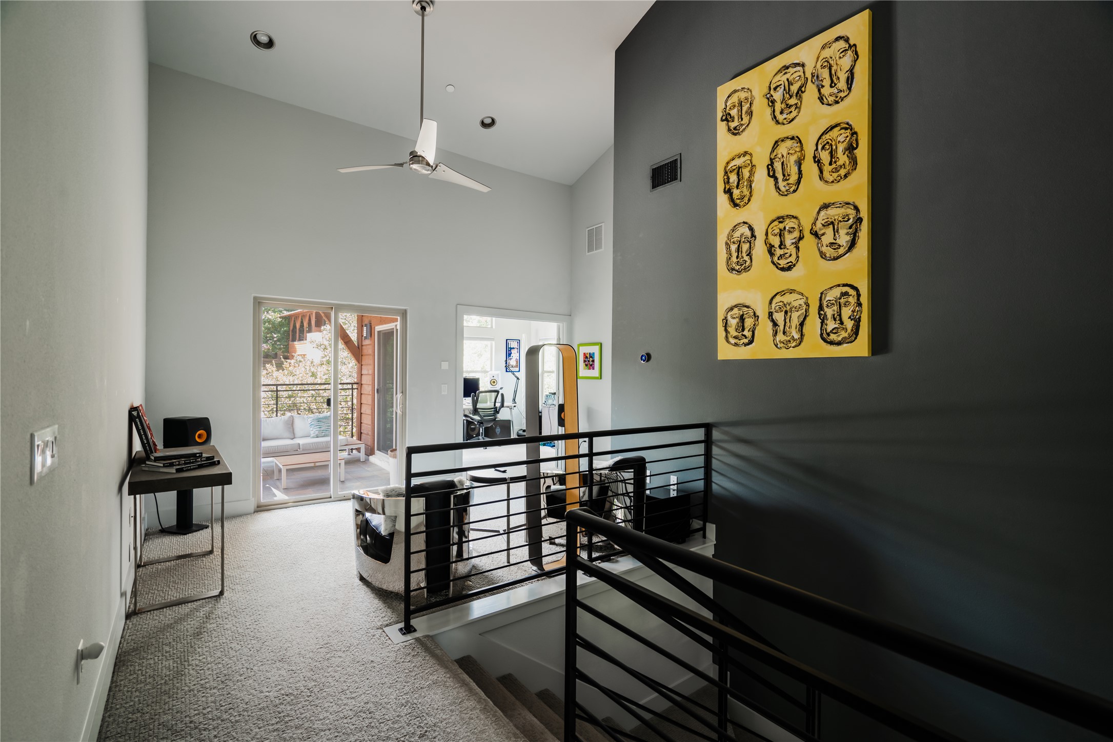 8110 Ranch Road 2222, Unit 36 Austin, TX 78730 - Photo 27 of 31 a living room with furniture