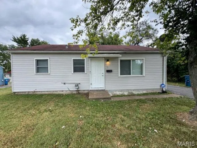 $72,900 | 30 Paul Avenue, Ferguson, MO 63135