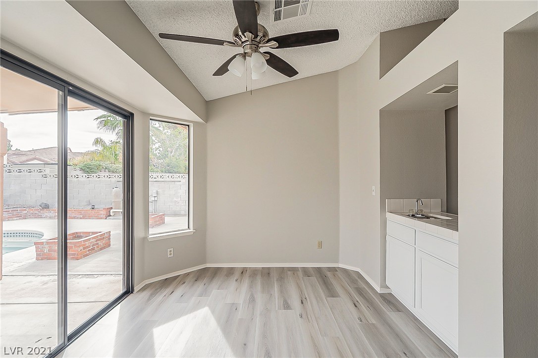 360 Rushing Creek Court Henderson, NV 89014 - Photo 8 of 15 Gallery Image 8