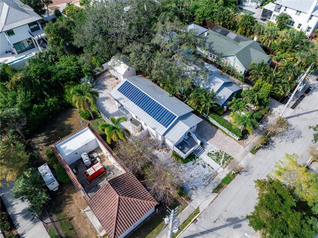 652 Ohio Place Sarasota, FL 34236 - Photo 52 of 61 an aerial view of a house with a yard