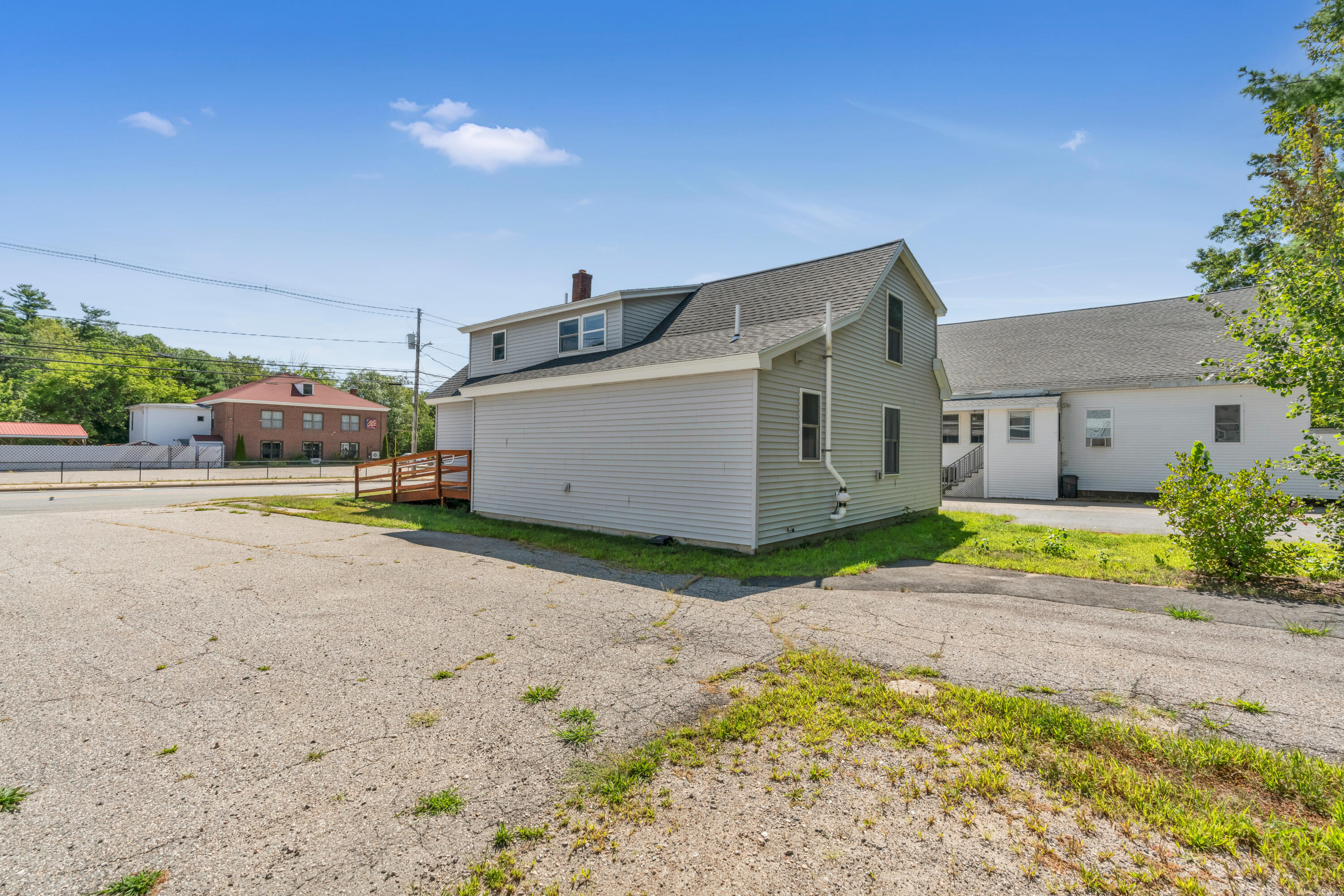 653 Main Street Springvale, ME 04083 - Photo 5 of 30 _DSC9786